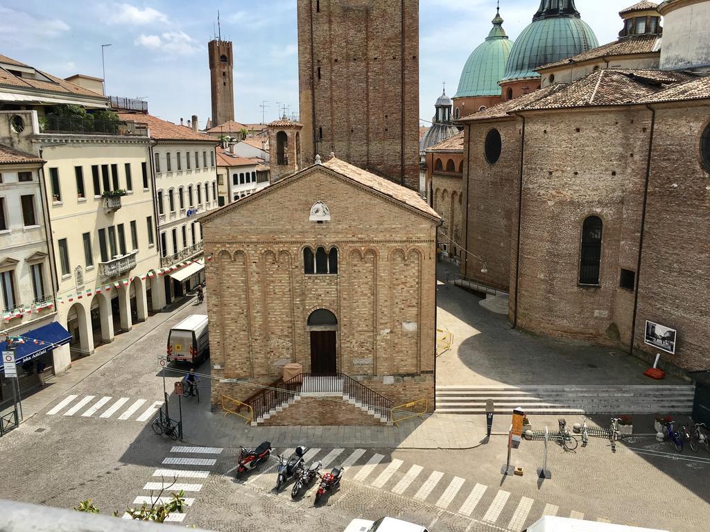 Апартаменты La Loggia Al Duomo - Тревизо Экстерьер фото